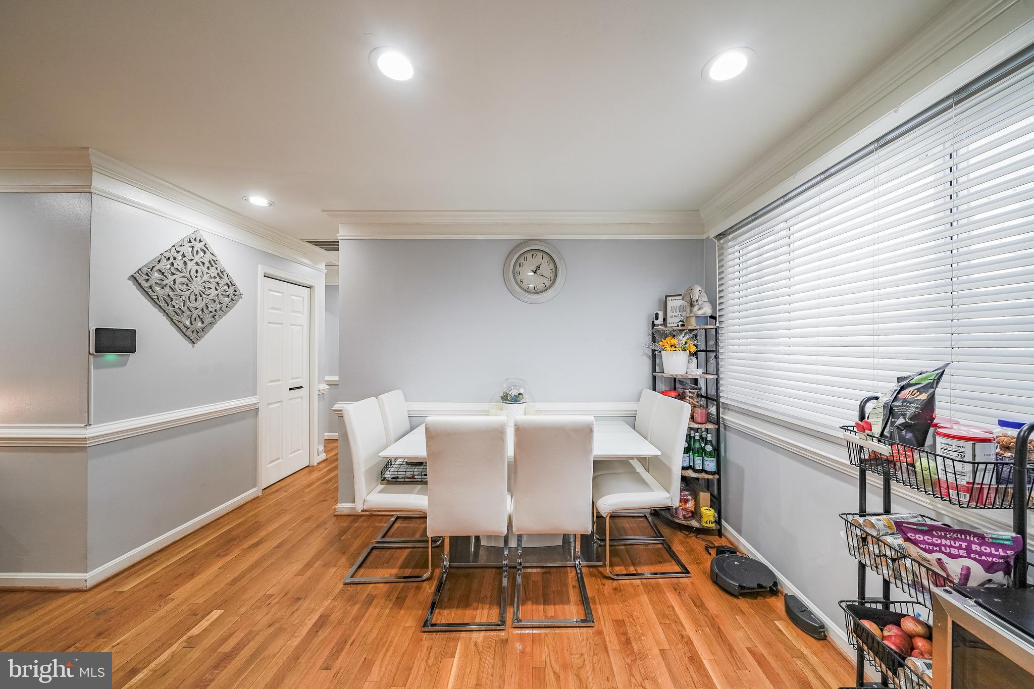 LOISDALE ESTATES - Residential Lease