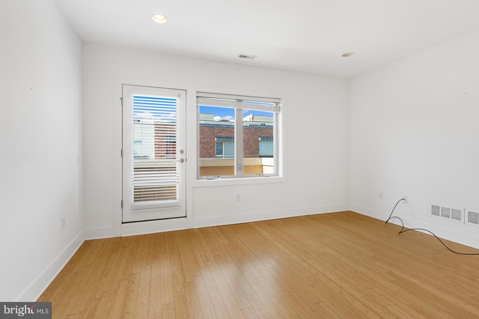 NORTHERN LIBERTIES - Residential Lease