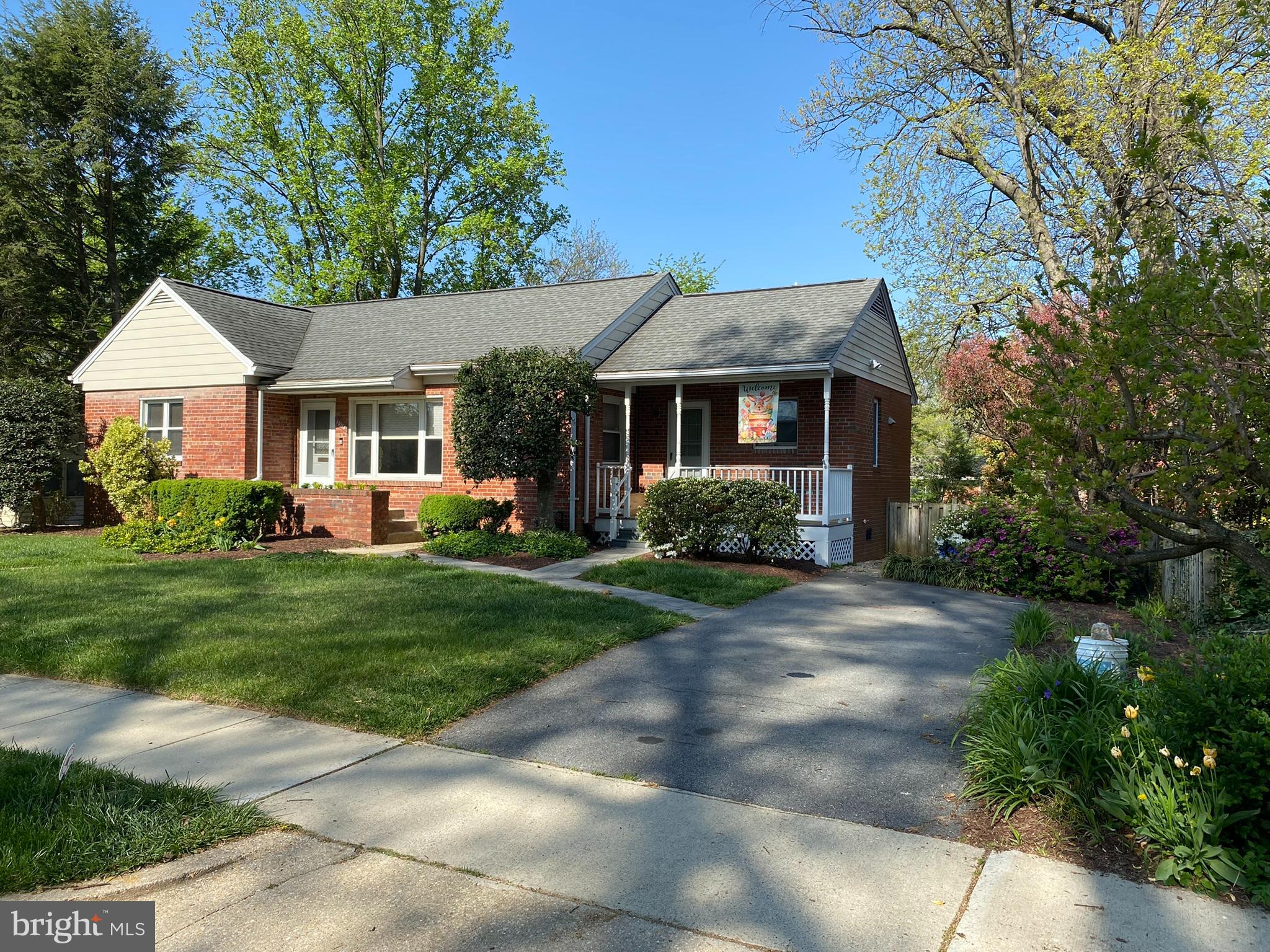 Beautifully Renovated Single-Family Home! Step into this lovely one-floor home, featuring a fresh renovation combining modern elegance and classic charm. Highlights include a large kitchen, stylish bathrooms, gleaming hardwood floors, and sunlit rooms that create an inviting atmosphere.
The spacious primary bedroom offers a stunning private ensuite, while two additional bedrooms share a separate, fully renovated bathroom. The family room is a standout space, featuring skylights that fill the room with natural light and an exposed brick wall that adds character and warmth.
Enjoy the outdoors on the fabulous deck and in the private, fenced backyard—perfect for relaxation or hosting gatherings. The property includes a driveway that can accommodate two cars (tandem), providing convenient off-street parking.
Situated in a gem of a neighborhood, this home offers unbeatable access to nearby attractions like downtown Silver Spring, Trader Joe's, Starbucks, and Holy Cross Hospital. With the Beltway just minutes away and the metro only about a mile away, reaching Washington, DC is simple and stress-free.
Discover your new haven at 10118 Dallas Avenue—schedule a viewing today!