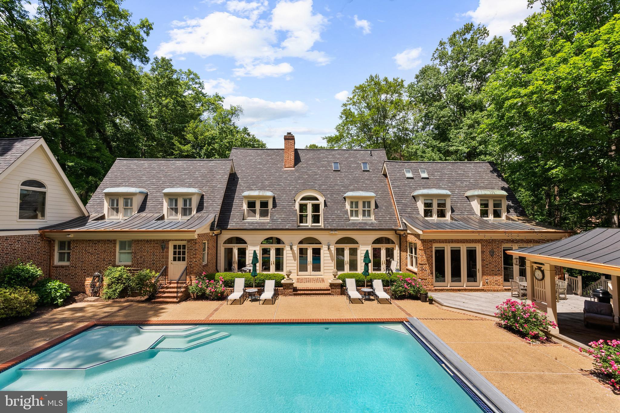 LANGLEY FOREST - Residential