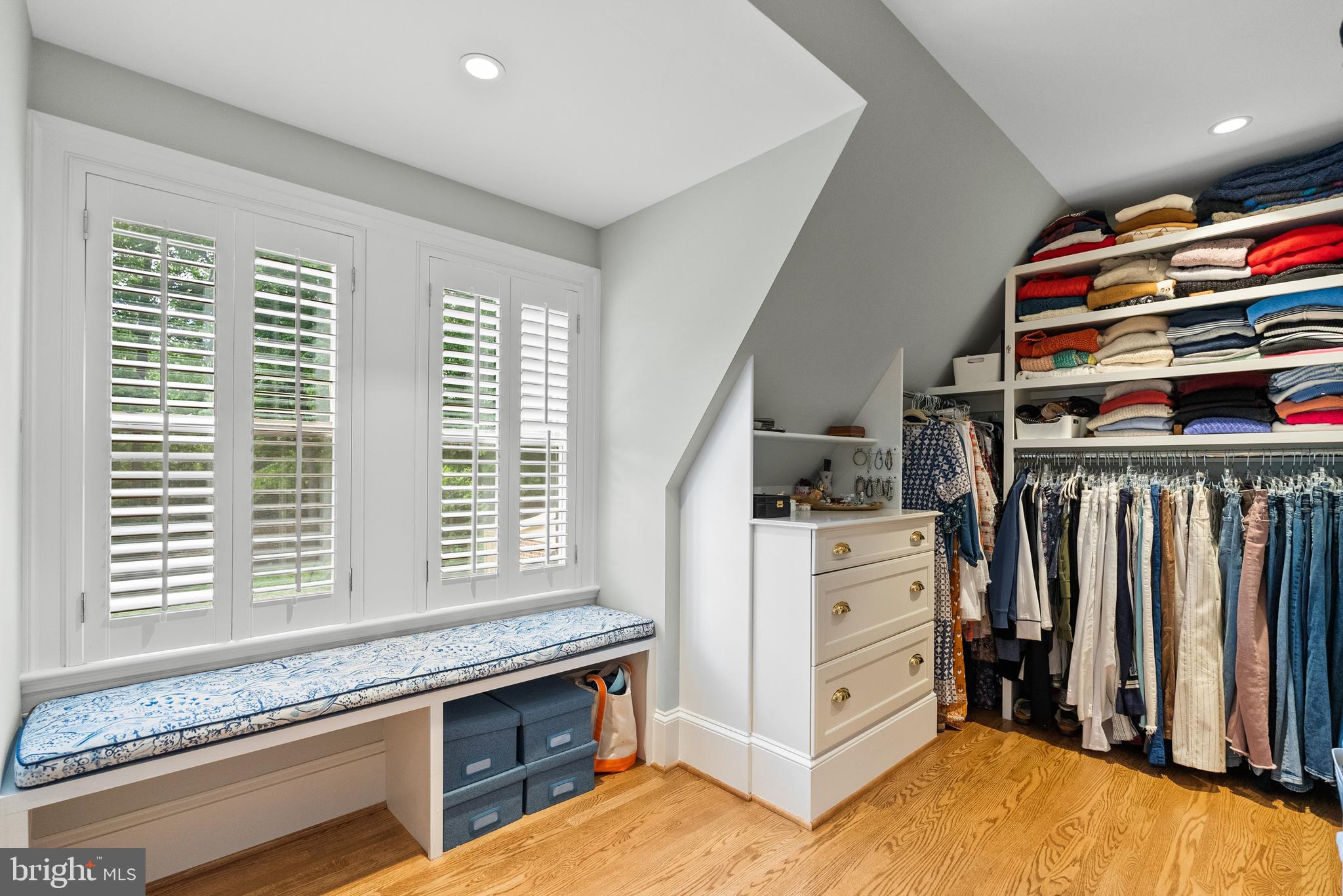 LANGLEY FOREST - Residential