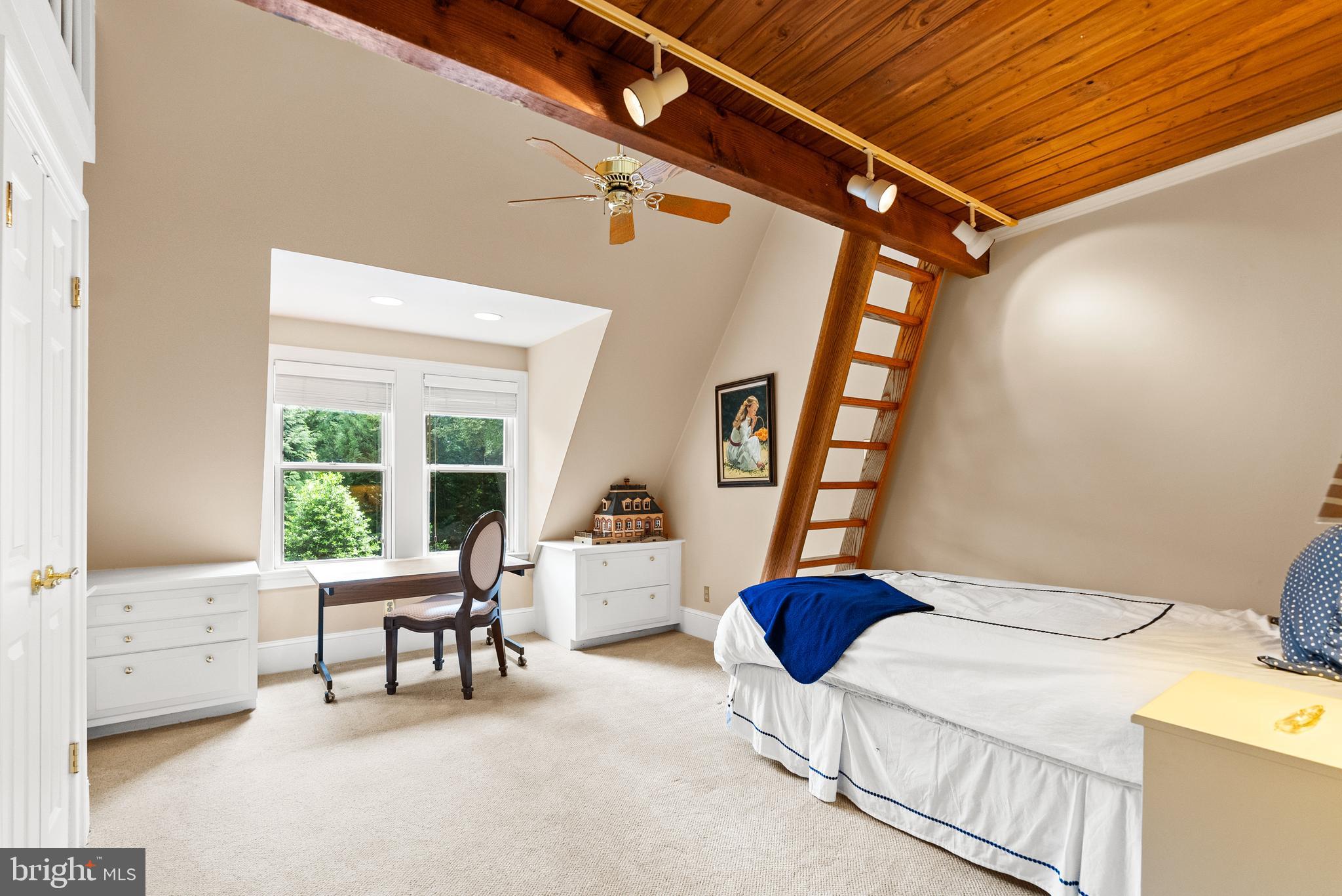 LANGLEY FOREST - Residential