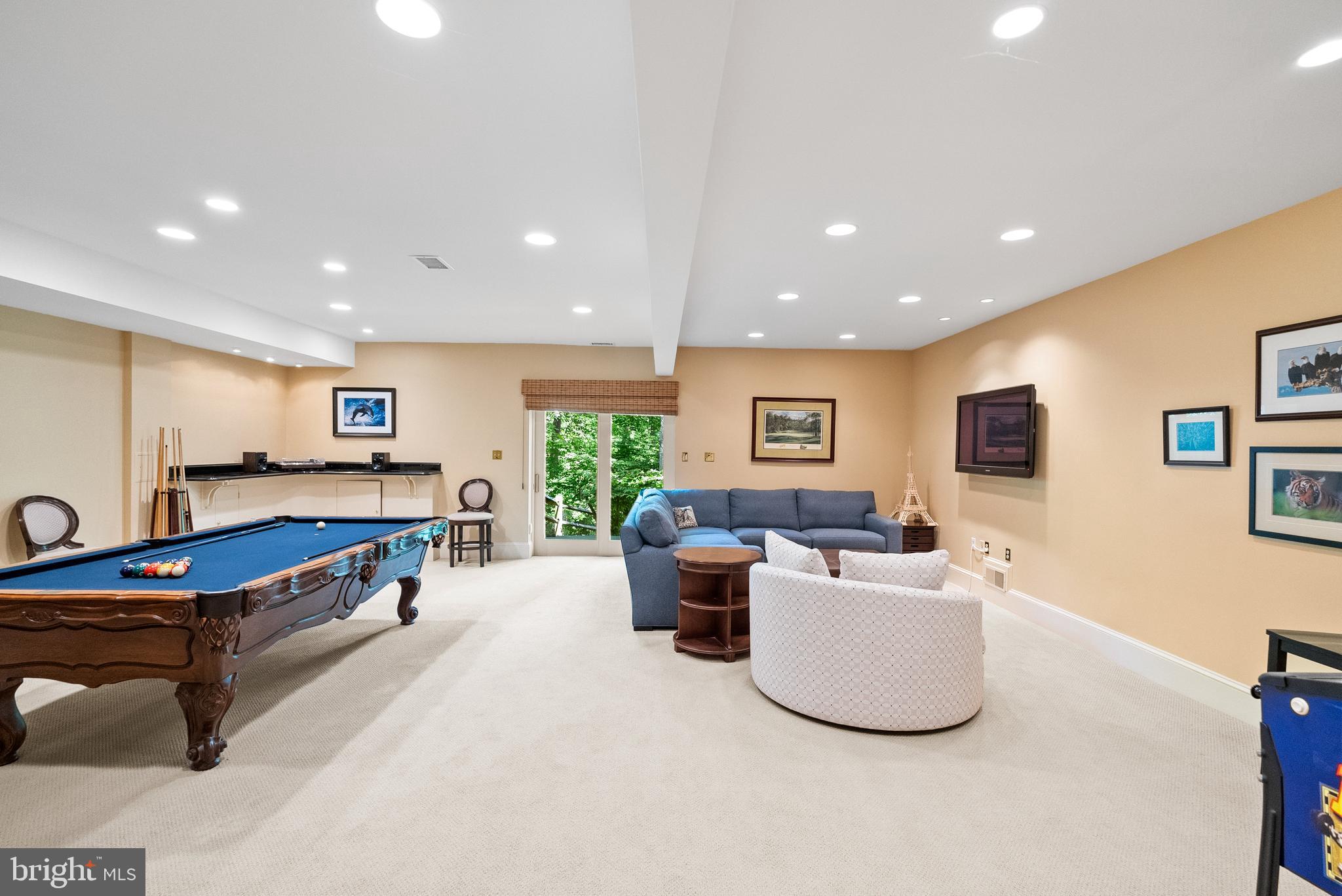 LANGLEY FOREST - Residential