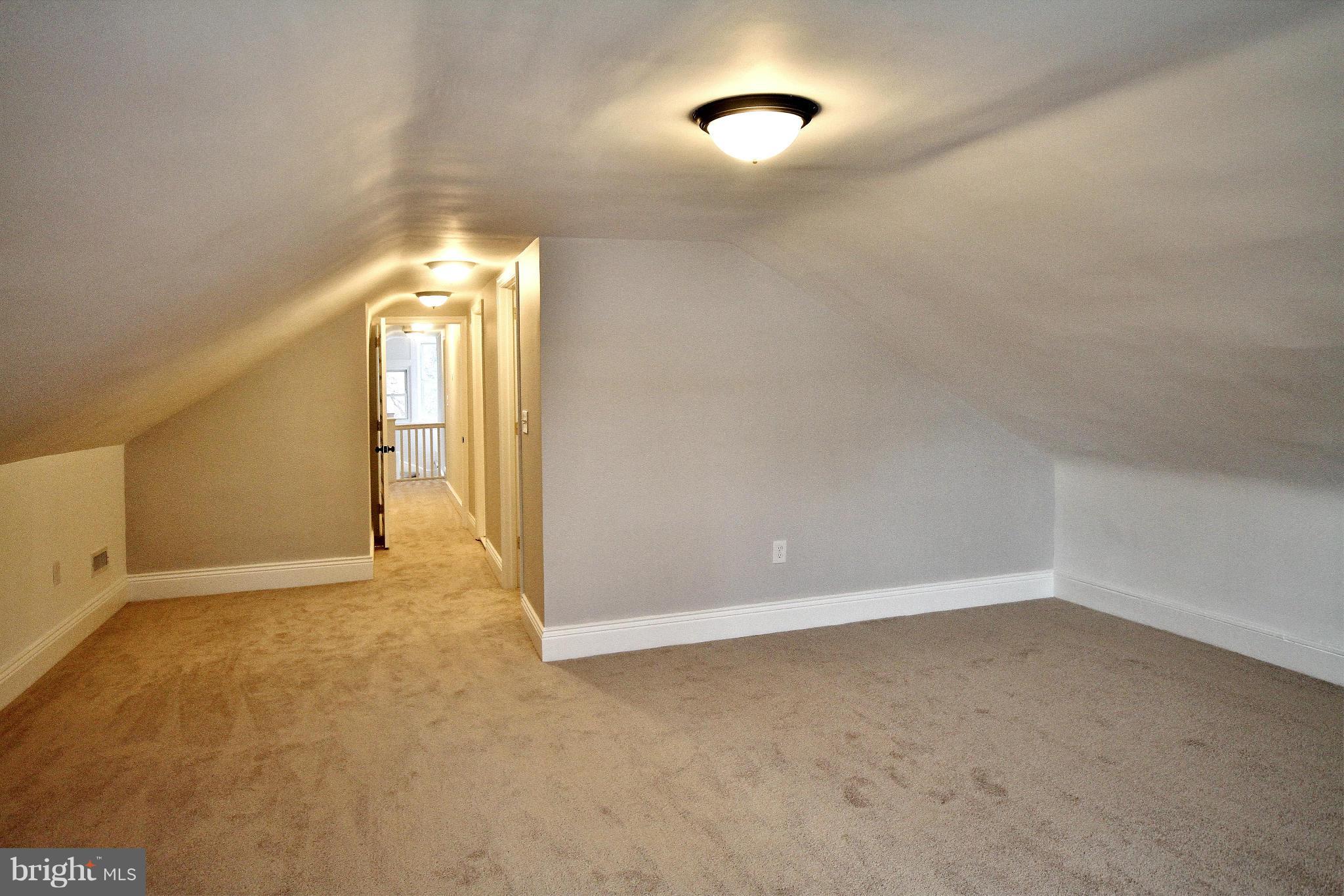 WEST ARLINGTON - Residential