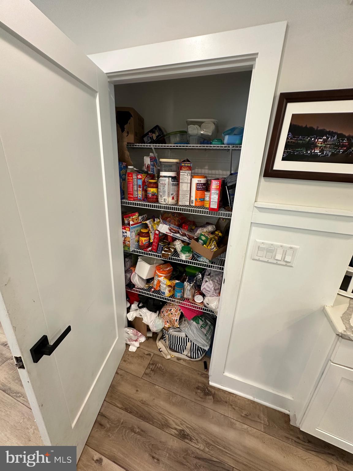 842 E CATHEDRAL ROAD