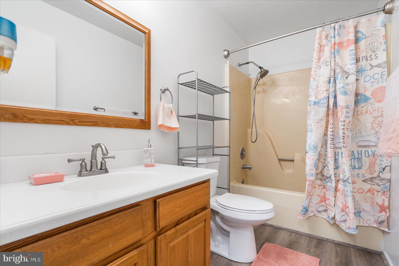 GREENVIEW PARK - Residential Lease