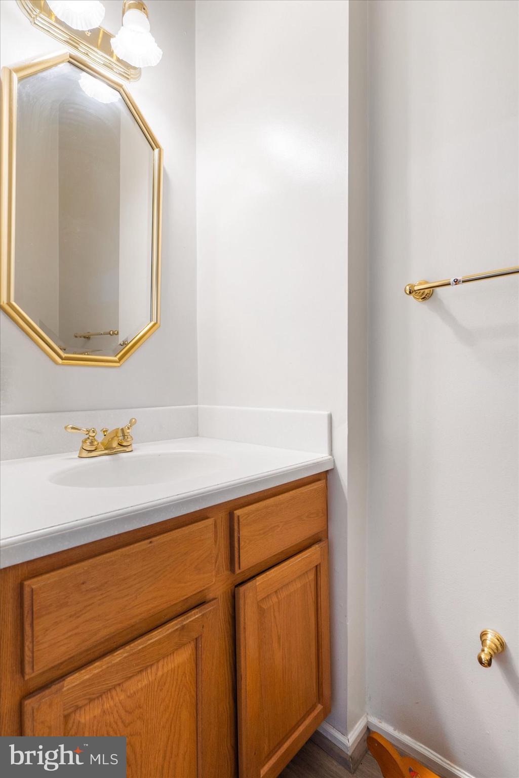 GREENVIEW PARK - Residential Lease