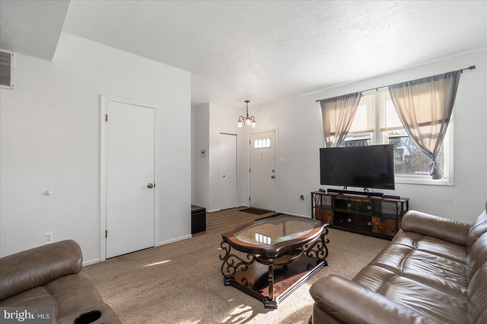 GREENVIEW PARK - Residential Lease