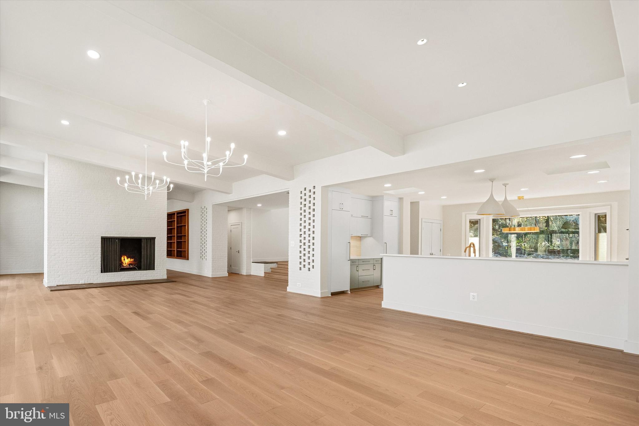 BALLANTRAE - Residential Lease