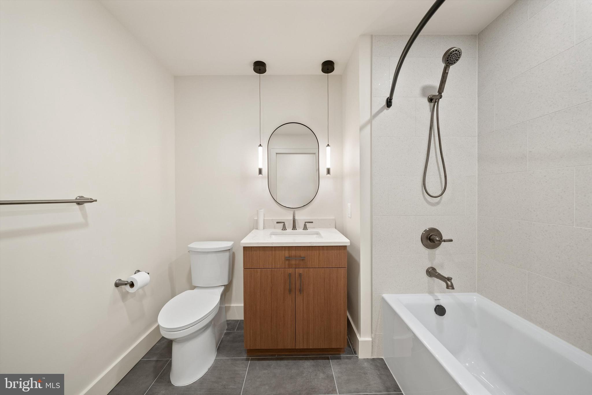 BALLANTRAE - Residential Lease