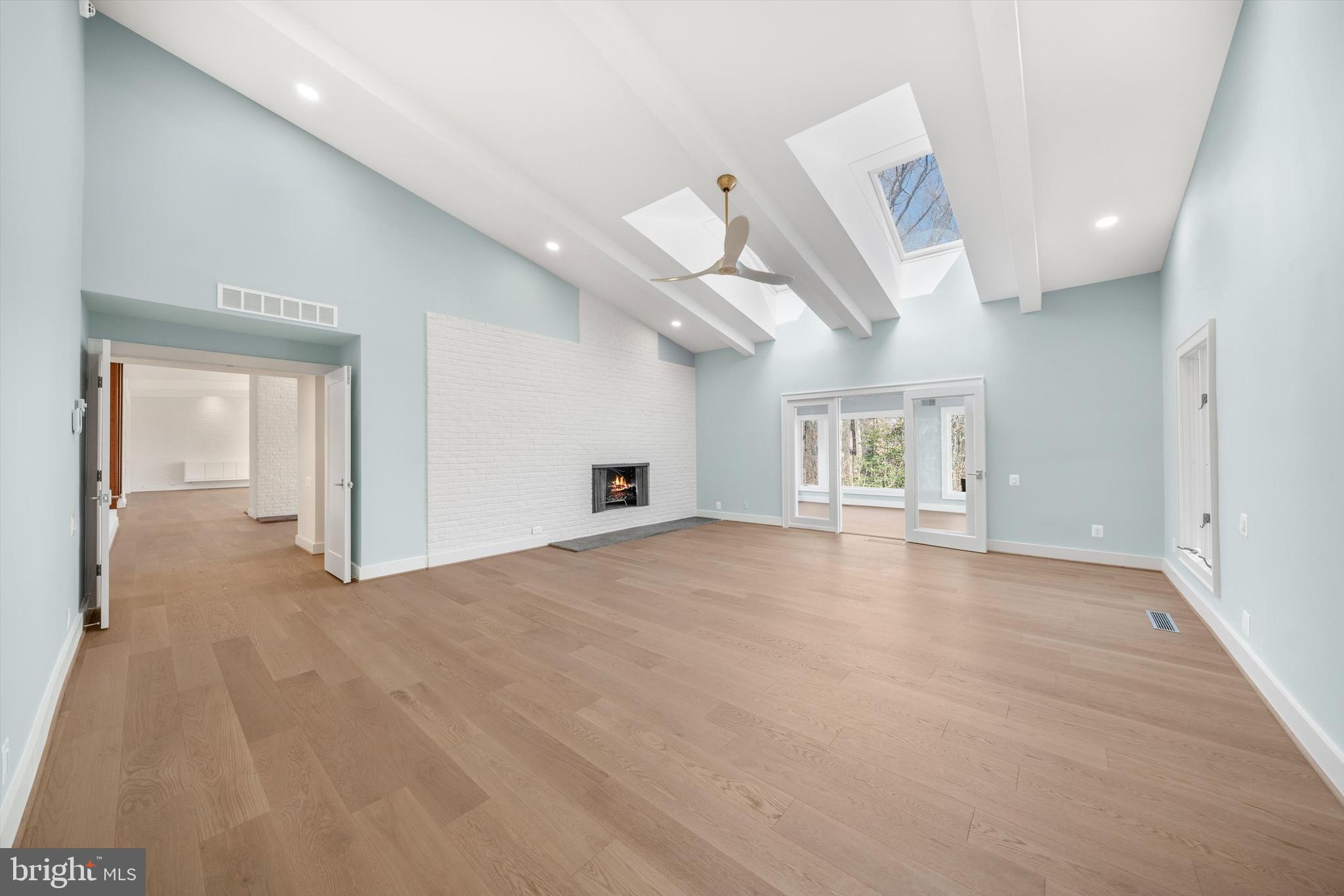 BALLANTRAE - Residential Lease