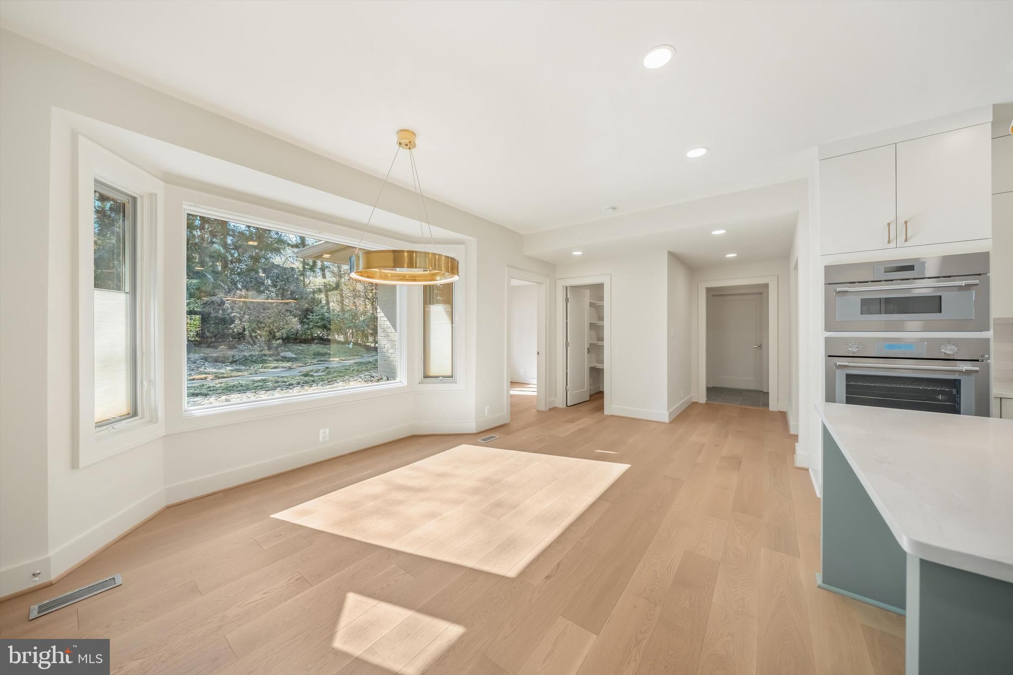 BALLANTRAE - Residential Lease