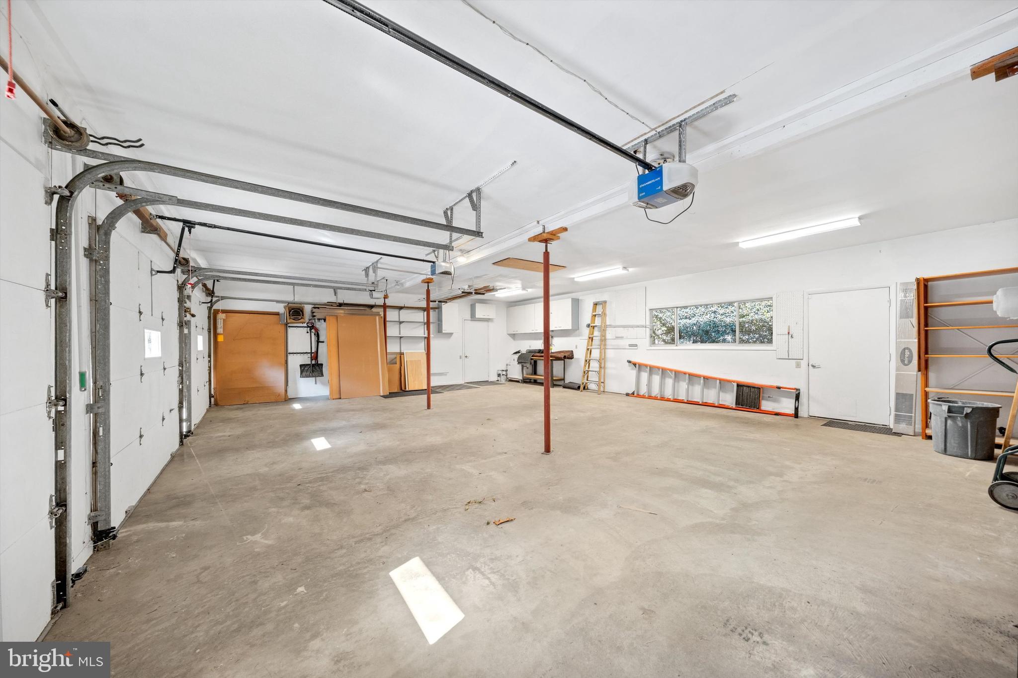 BALLANTRAE - Residential Lease