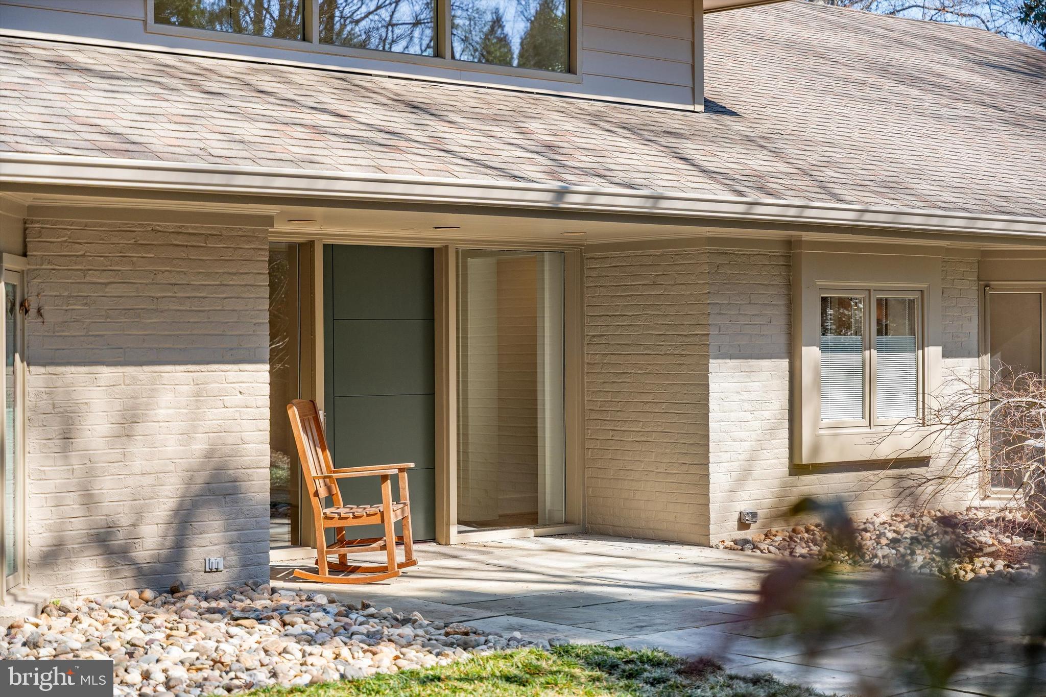 BALLANTRAE - Residential Lease