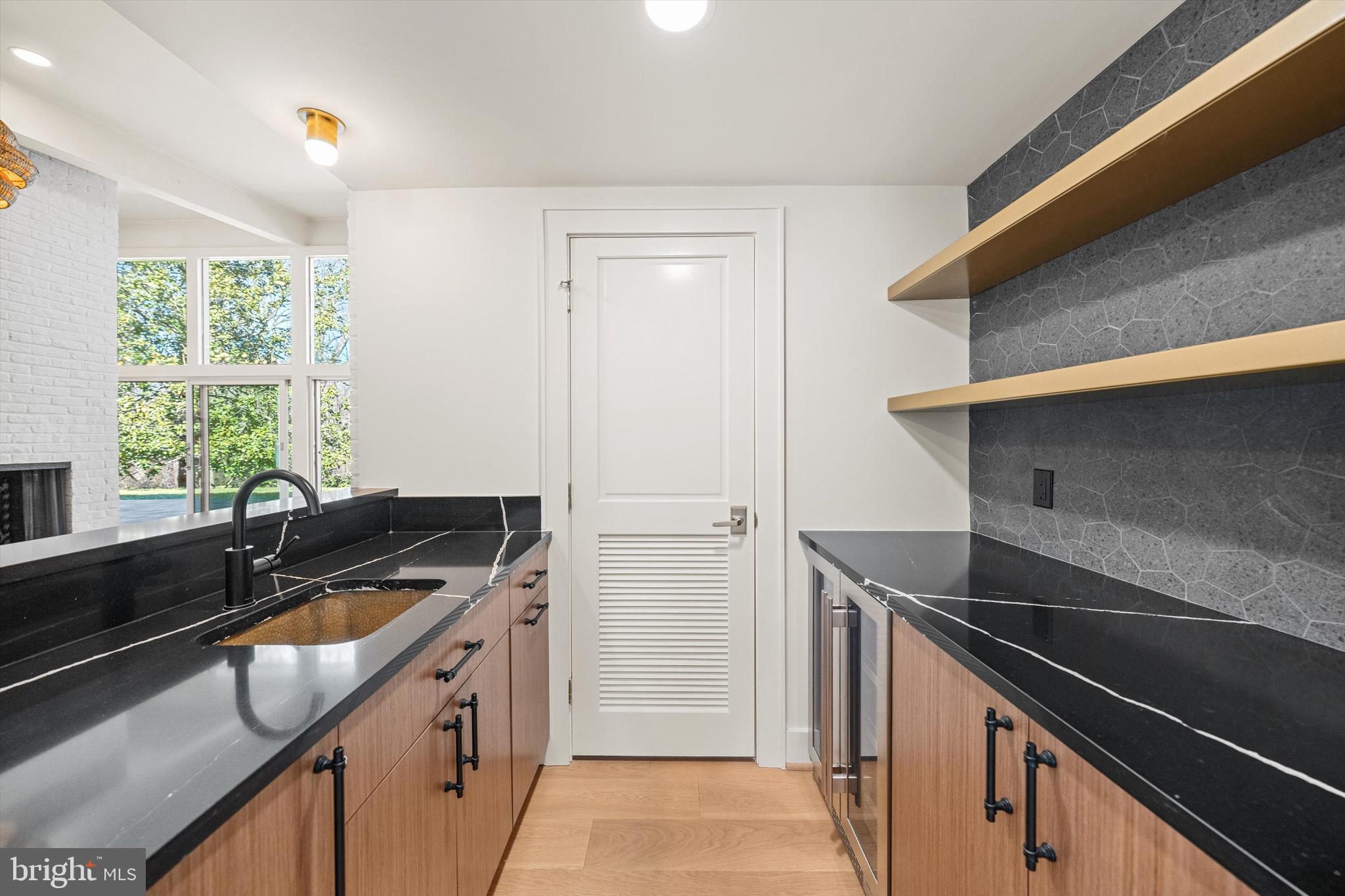 BALLANTRAE - Residential Lease