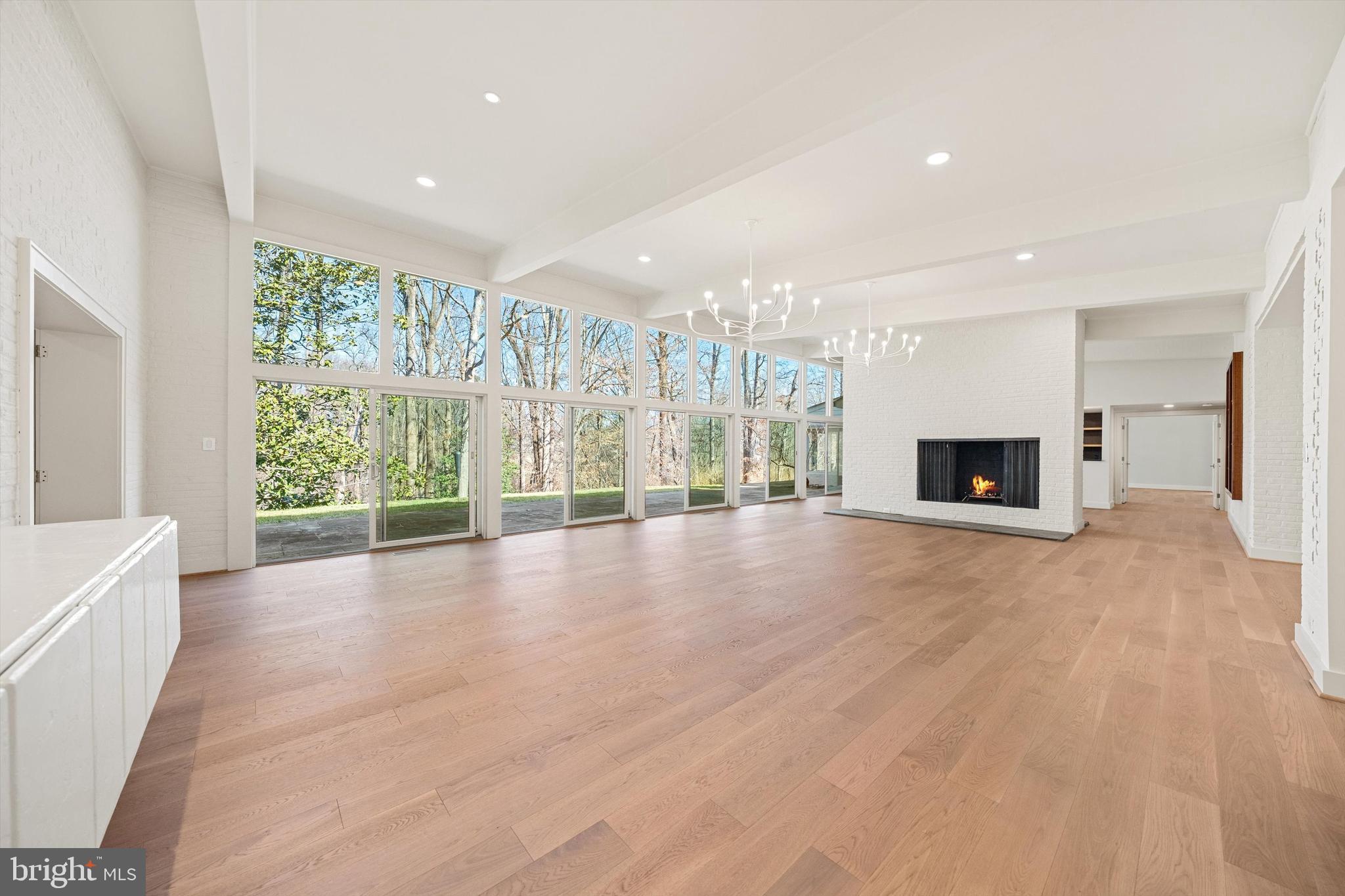 BALLANTRAE - Residential Lease