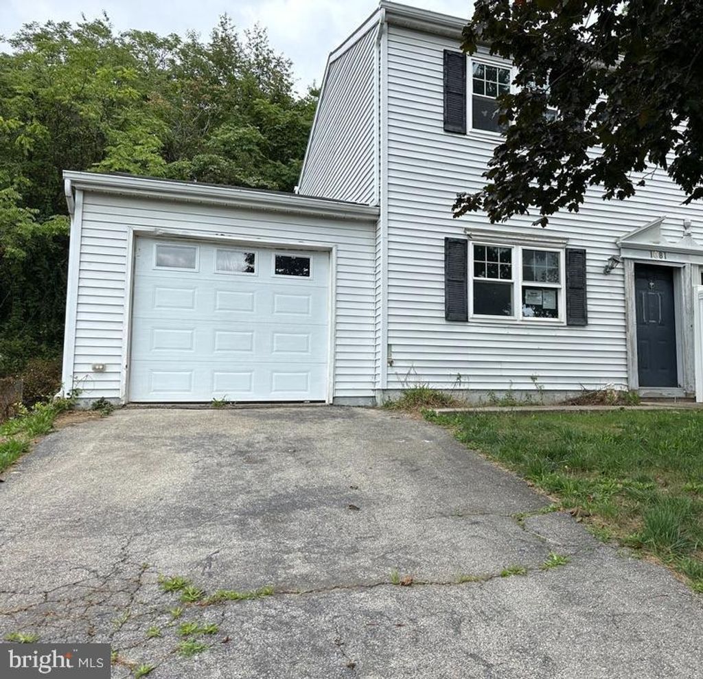 Photo of 1081 Cloverton Drive, Columbia, PA 17512 (MLS # PALA2056022)