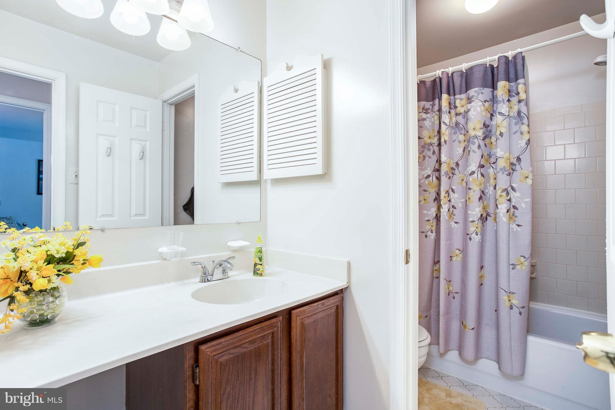 BURLEIGH MANOR - Residential