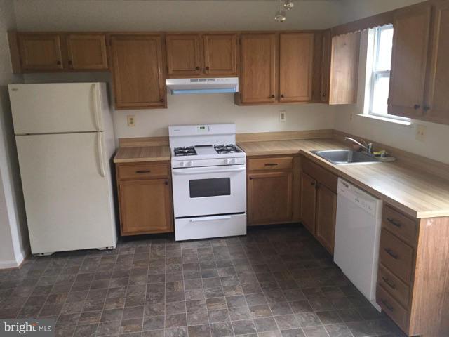 HOMESTEAD-TANGLEWOOD SUB - Residential Lease