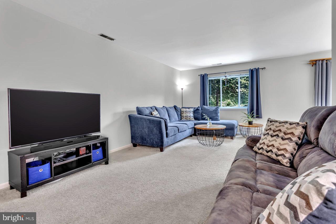 7 TENNYSON DRIVE
