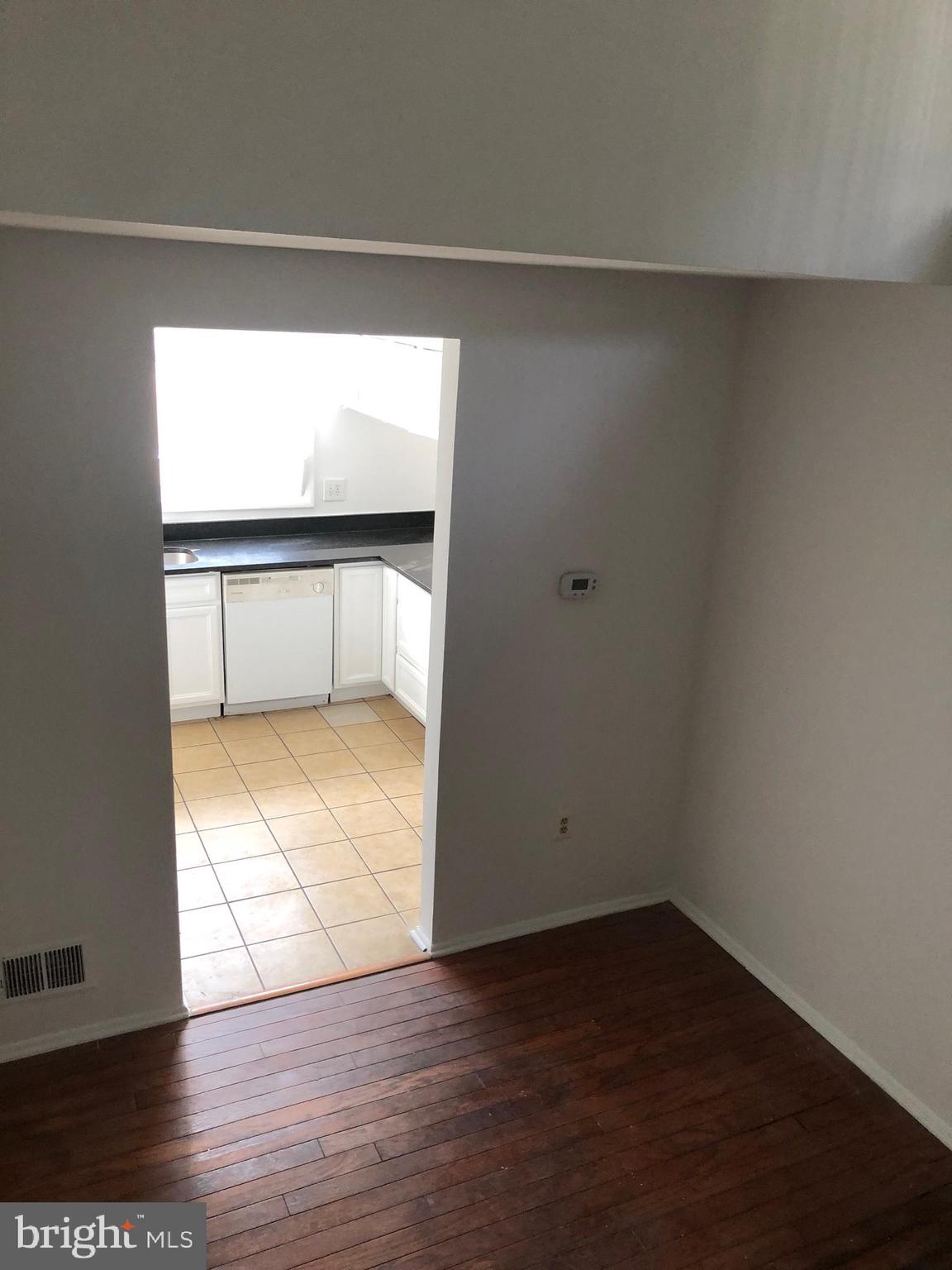 REFLECTION LAKE - Residential Lease