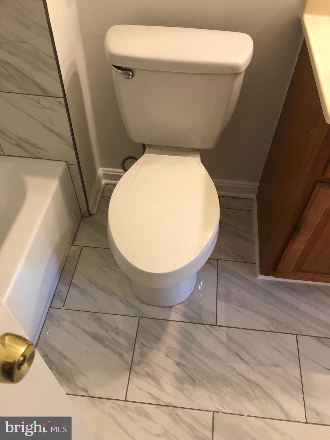 REFLECTION LAKE - Residential Lease