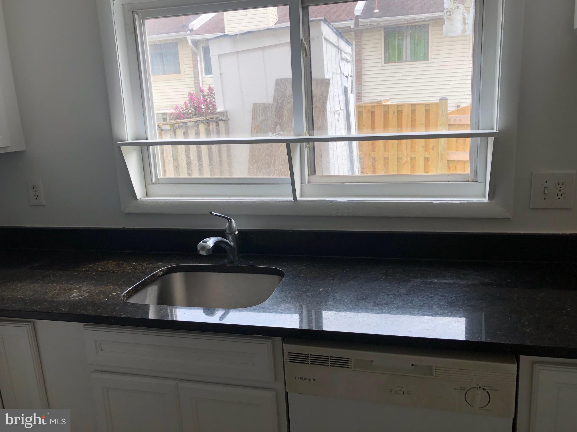 REFLECTION LAKE - Residential Lease