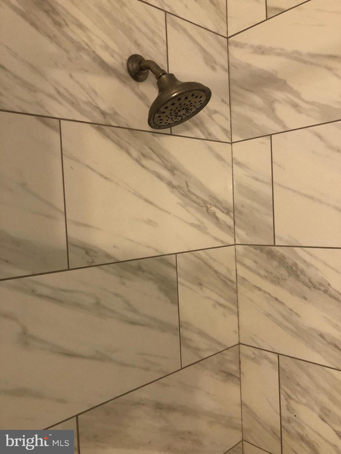 REFLECTION LAKE - Residential Lease