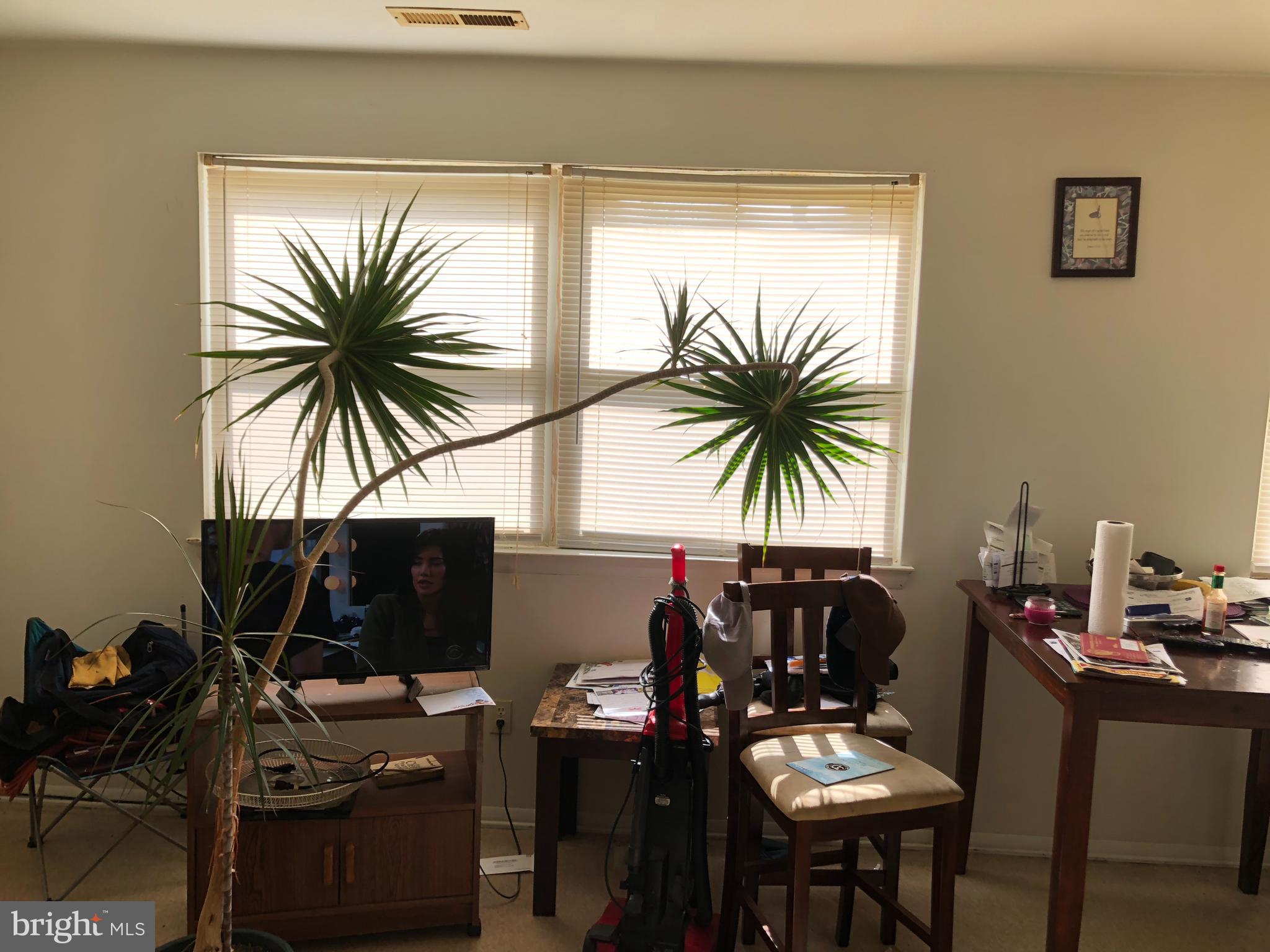 REFLECTION LAKE - Residential Lease