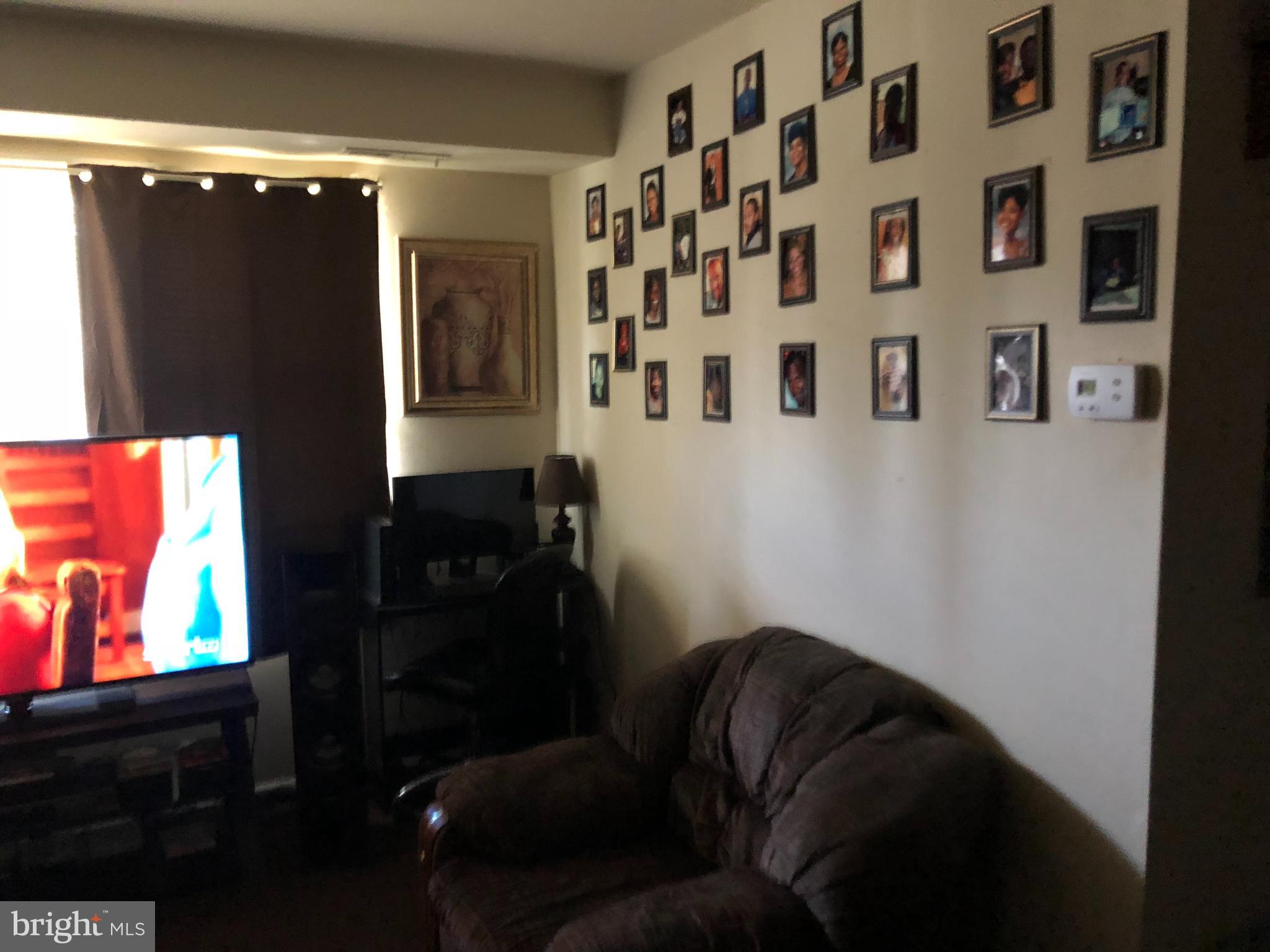 REFLECTION LAKE - Residential Lease