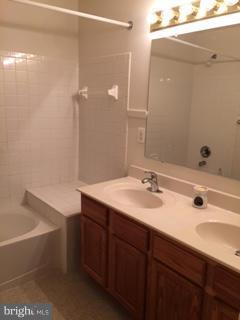 THE OAKS AT SIXTY FIFTH - Residential