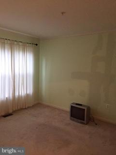 THE OAKS AT SIXTY FIFTH - Residential