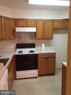 THE OAKS AT SIXTY FIFTH - Residential