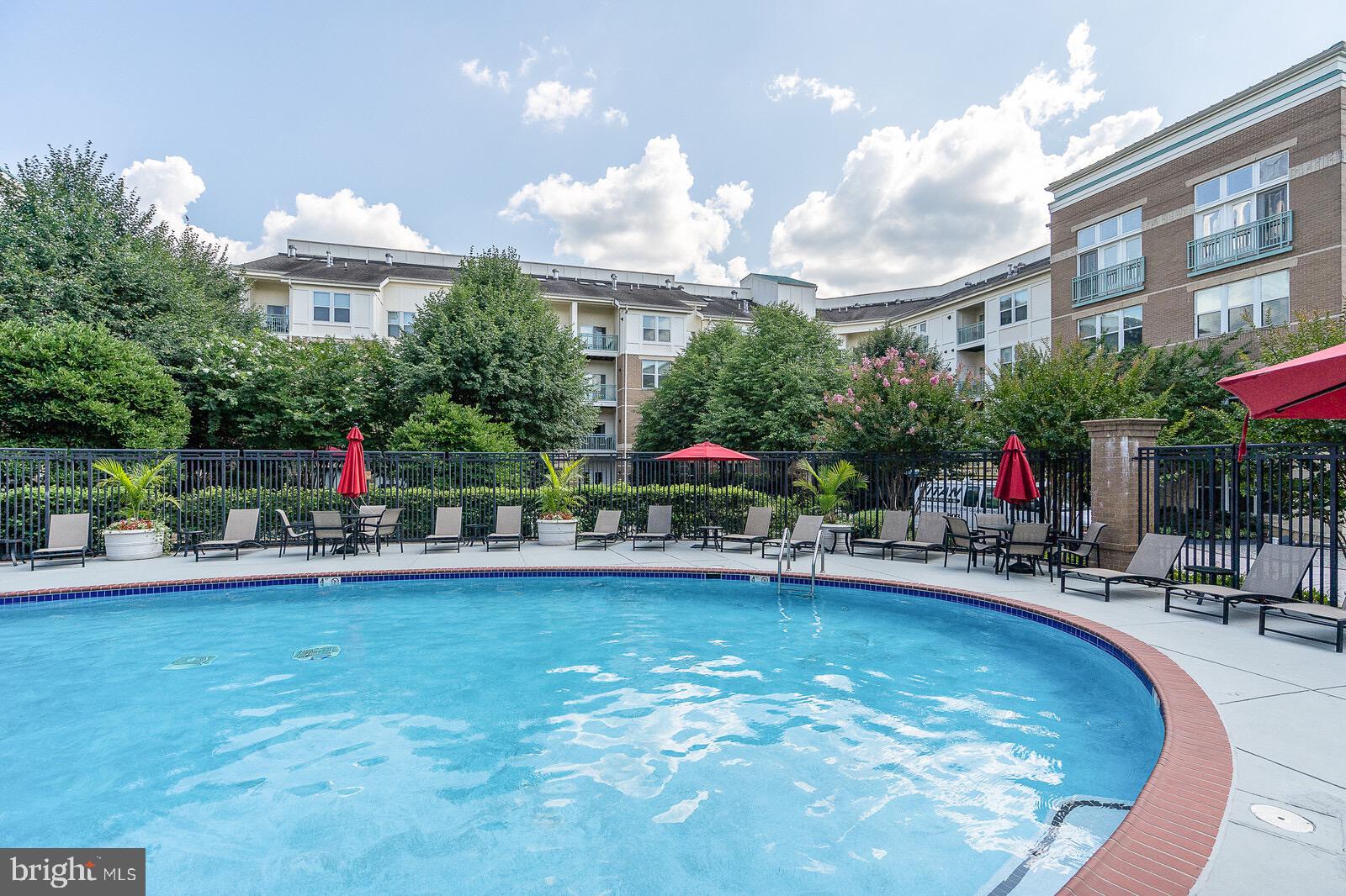 SAVOY AT RESTON TOWN CENTER - Residential Lease