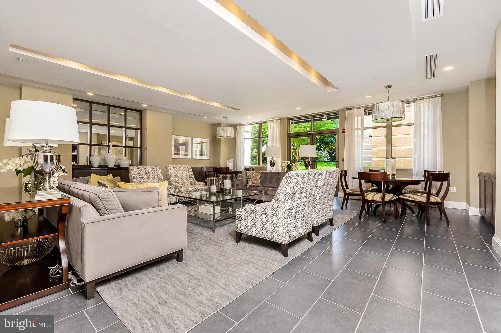 SAVOY AT RESTON TOWN CENTER - Residential Lease