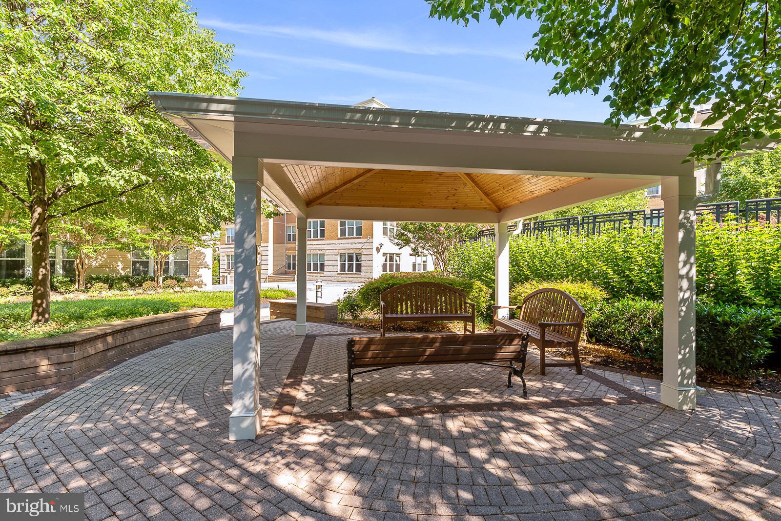 SAVOY AT RESTON TOWN CENTER - Residential Lease