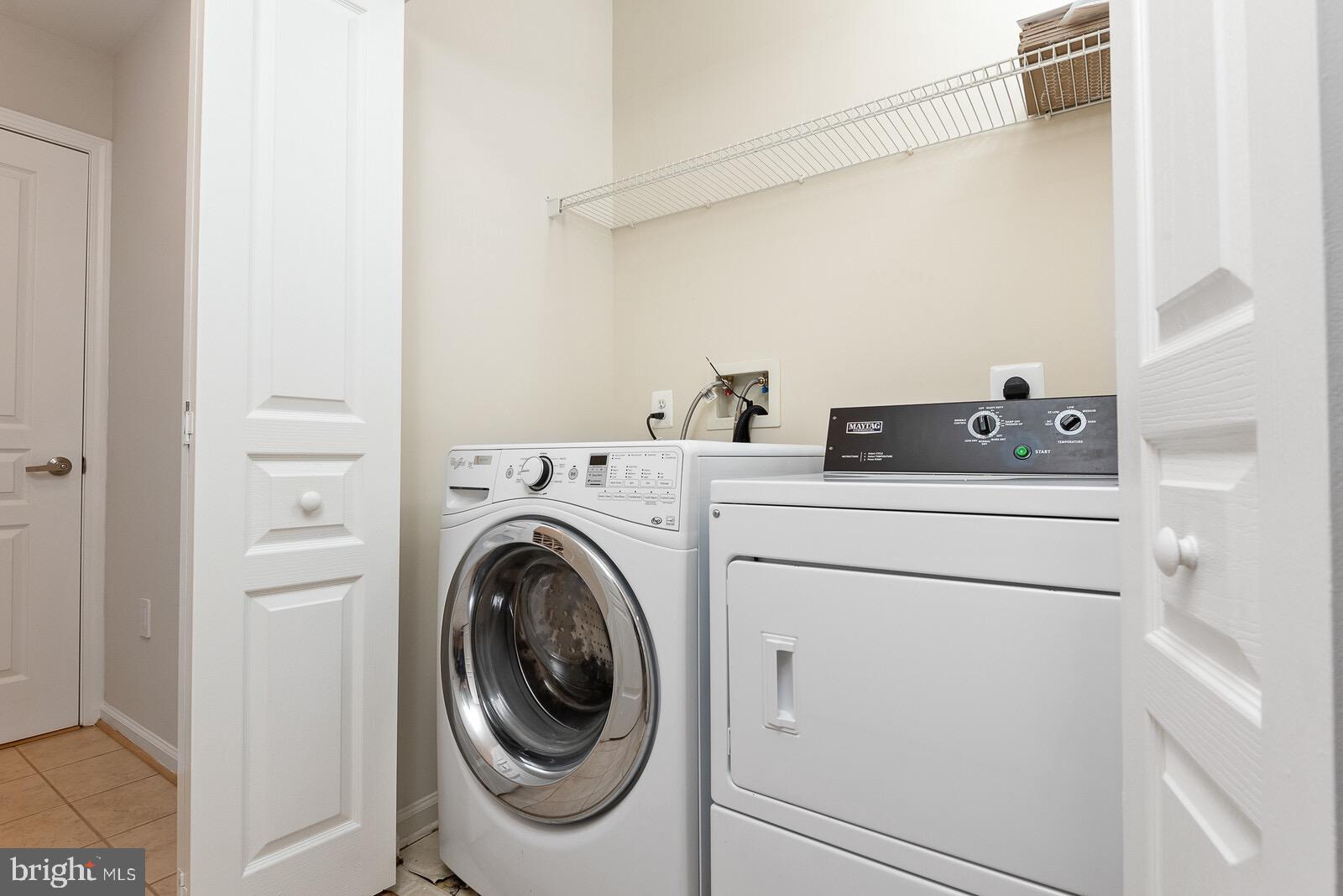 SAVOY AT RESTON TOWN CENTER - Residential Lease