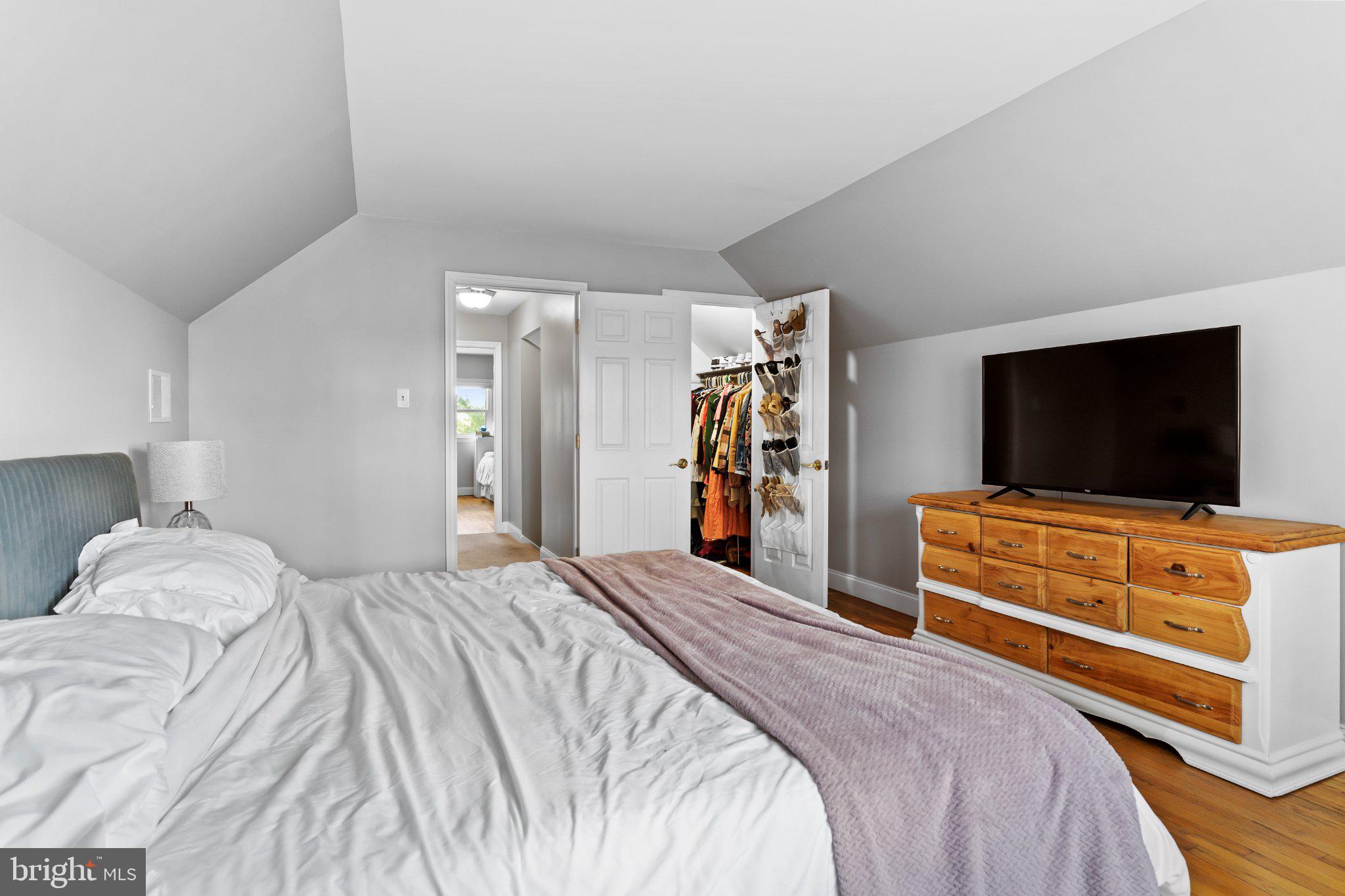 VALLEY GREEN - Residential