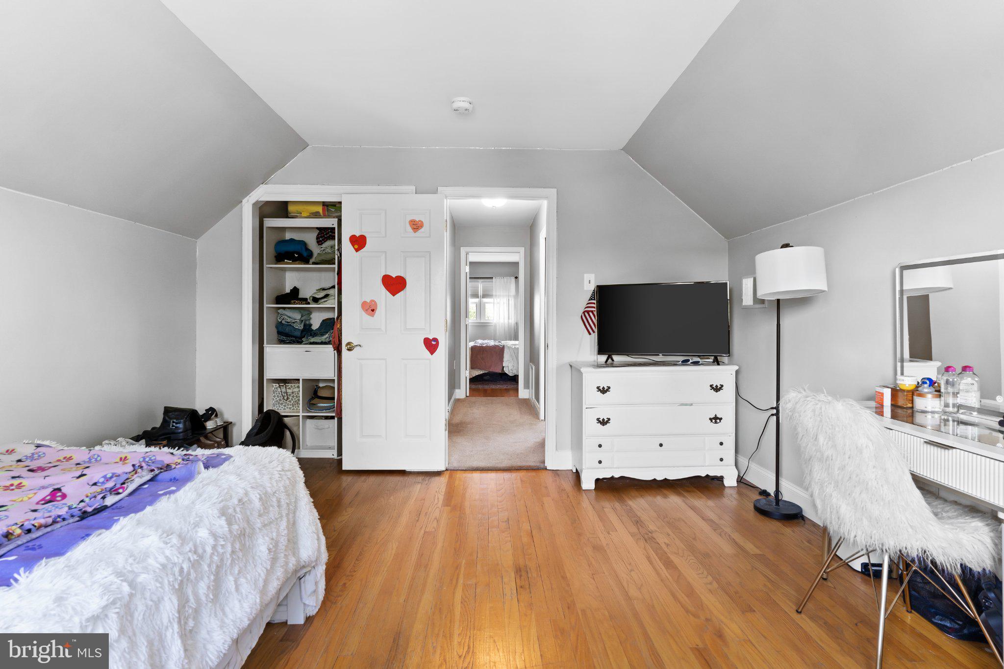 VALLEY GREEN - Residential