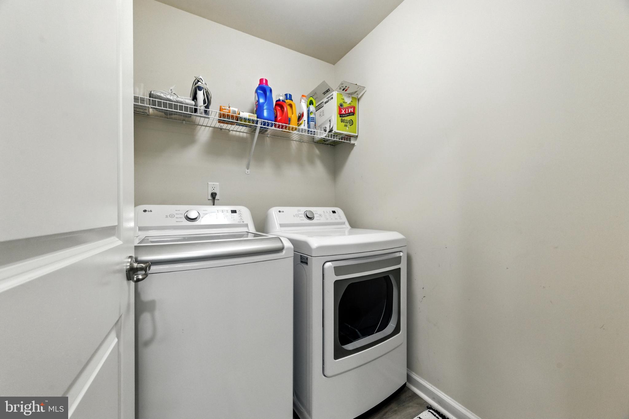 RIVERWALK TOWNES - Residential