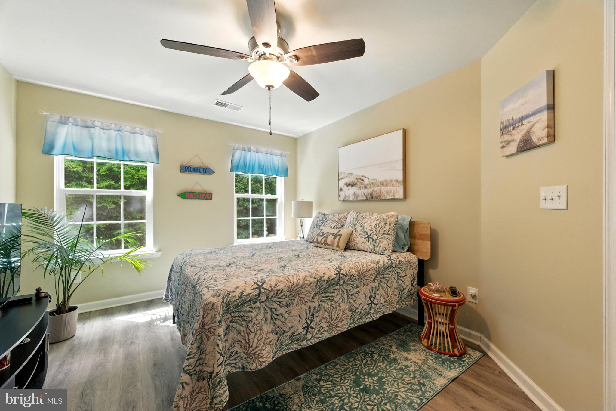 RIVERWALK TOWNES - Residential