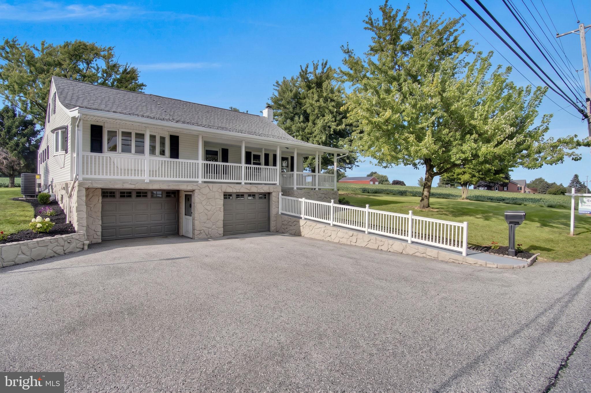 275 MANOR RD
