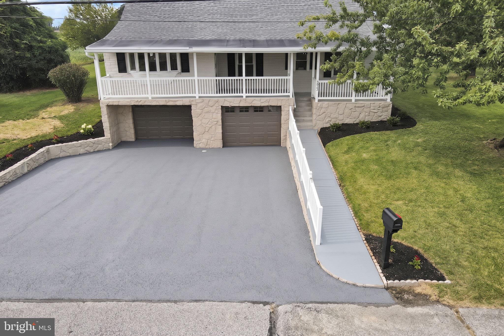 275 MANOR RD