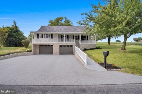 Homes For Sale - 275 Manor Rd Rd<br/> RED LION, PA 17356