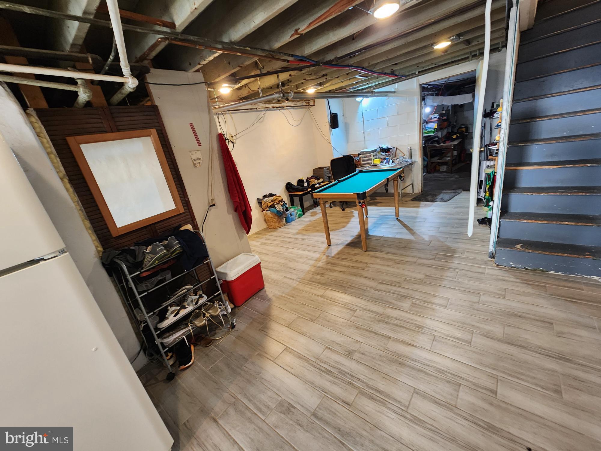 MAYFAIR (EAST) - Residential