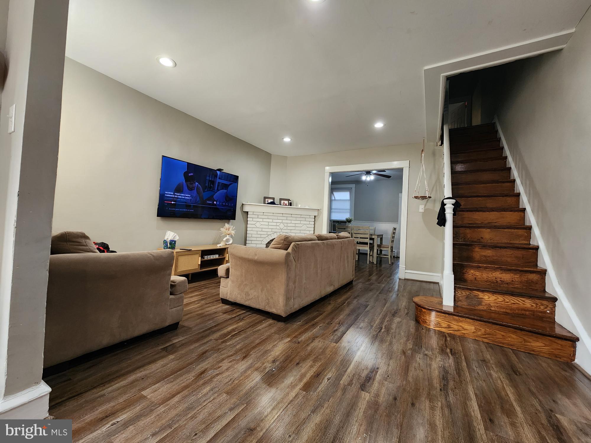 MAYFAIR (EAST) - Residential