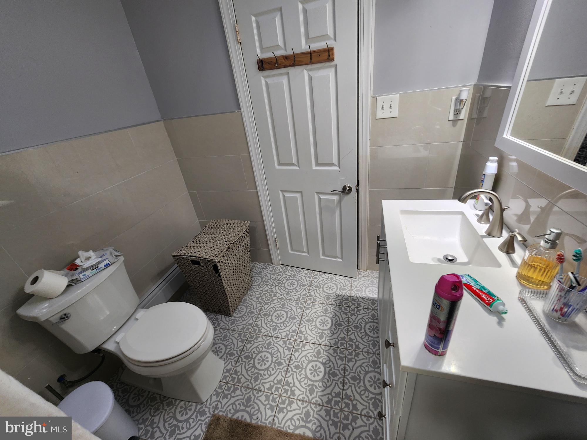 MAYFAIR (EAST) - Residential