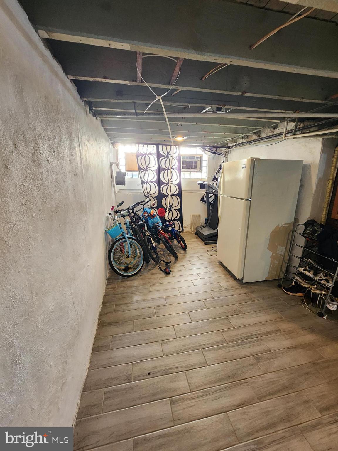 MAYFAIR (EAST) - Residential