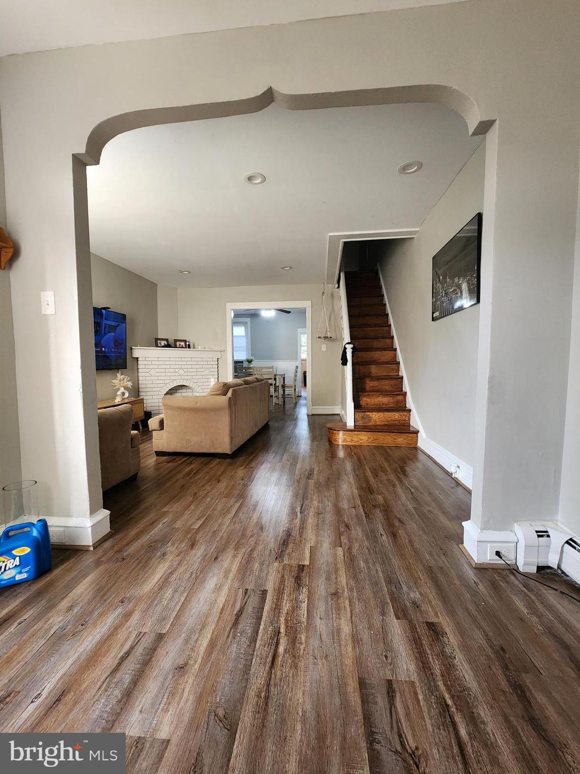 MAYFAIR (EAST) - Residential