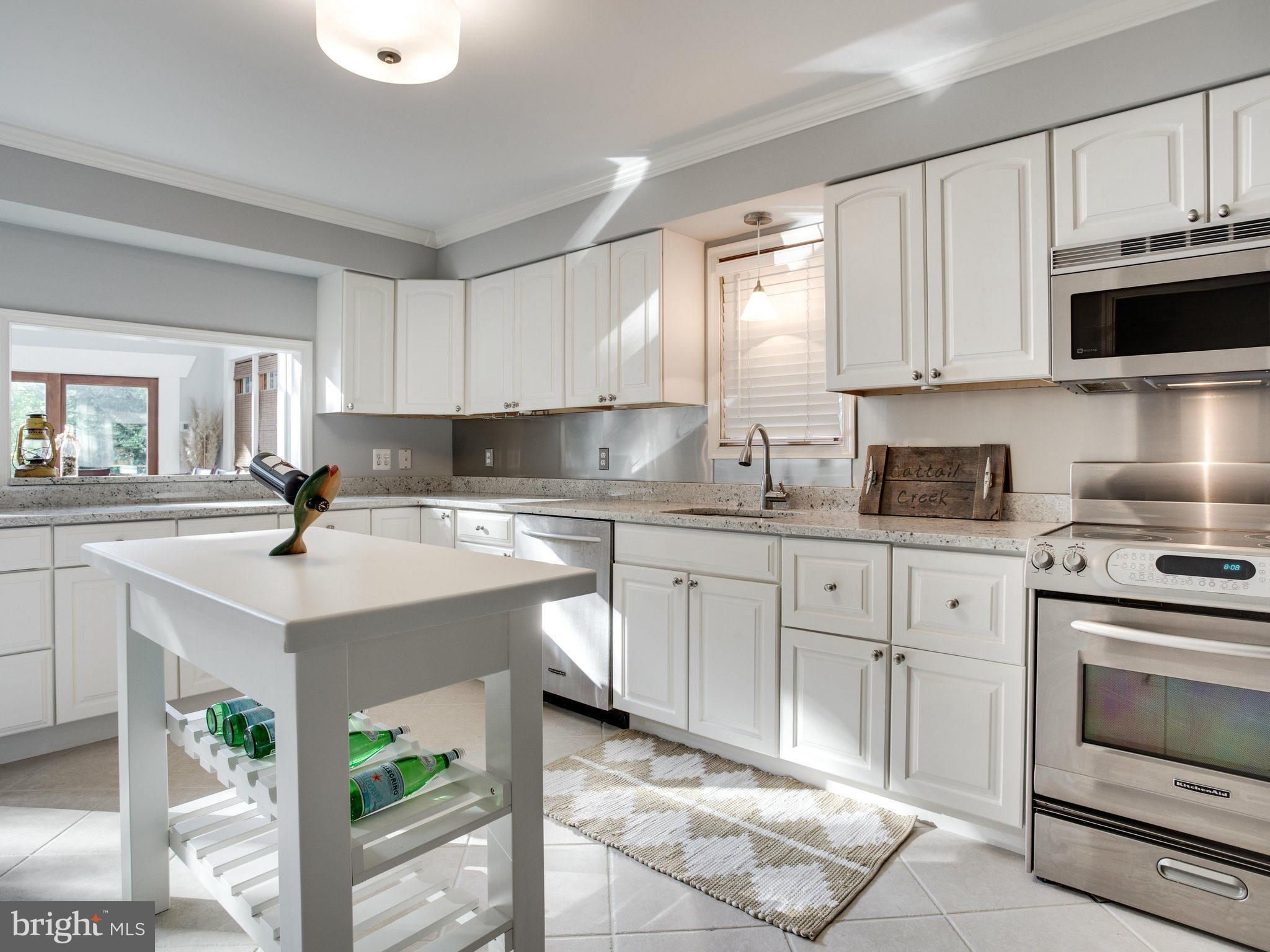 MAGOTHY BEACH - Residential